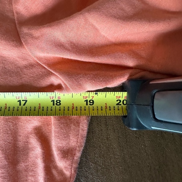 NWOT Talbots Women's Coral Short Sleeve V-Neck Tee SZ L - Picture 5 of 7